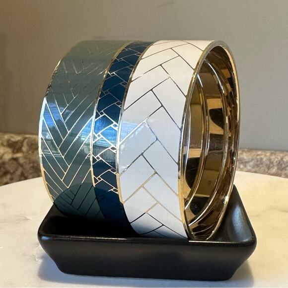 J. Crew - Chevron Enameled Gray Bangle - Picture 7 of 9